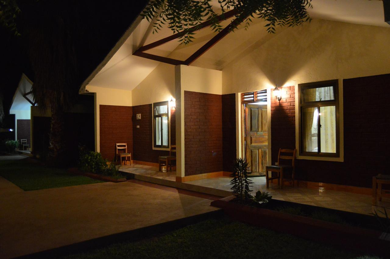 Twiga Lodge And Campsite Mto wa Mbu Buitenkant foto