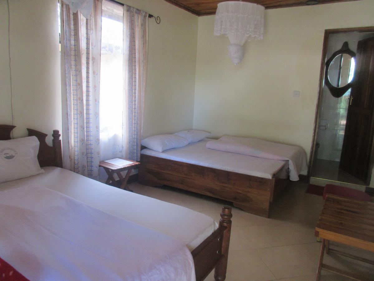 Twiga Lodge And Campsite Mto wa Mbu Buitenkant foto