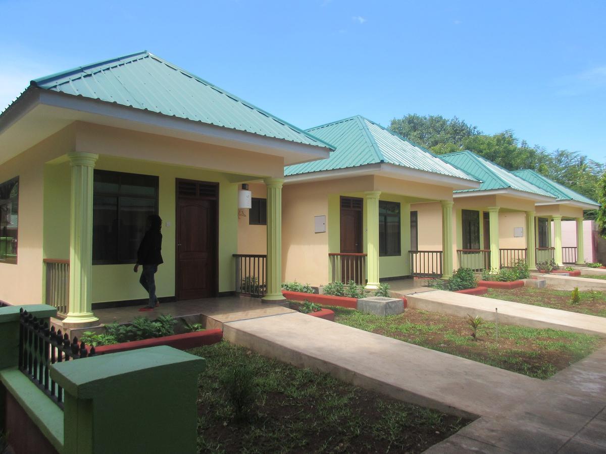 Twiga Lodge And Campsite Mto wa Mbu Buitenkant foto
